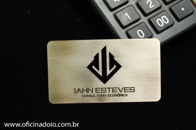 Cartão de Visita de Metal