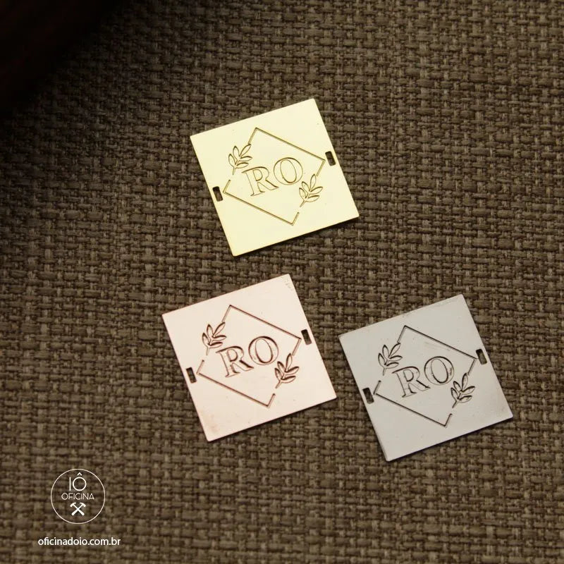 Etiqueta de metal quadrada 2