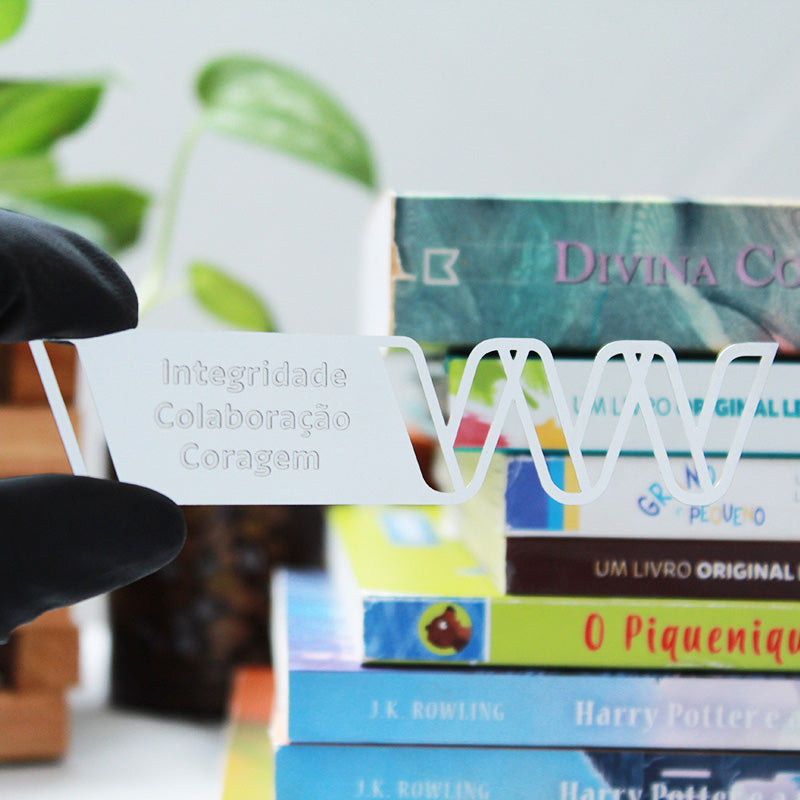 Brinde Aniversário Empresa - Marca Página Personalizado de Metal - Prateado