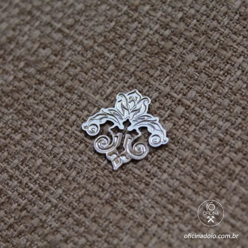 aplique metal