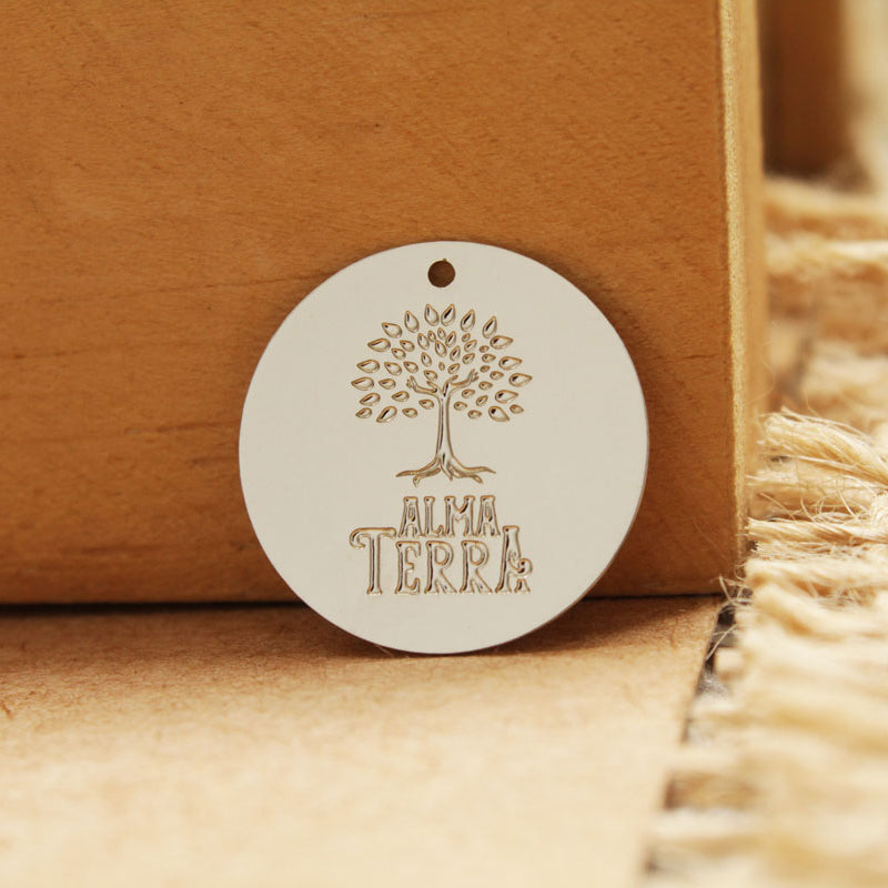 etiqueta de metal com logo personalizada prata