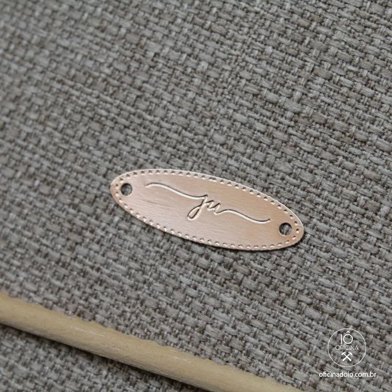 etiqueta de metal oval personalizada