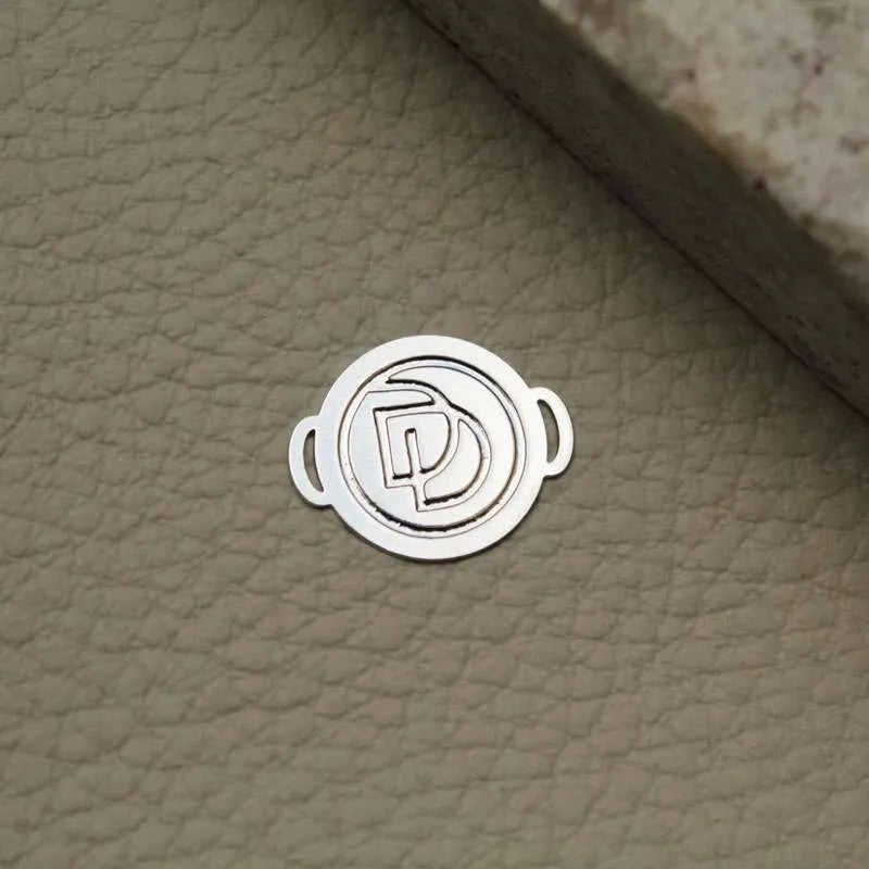 etiqueta personalizada para roupa prateada