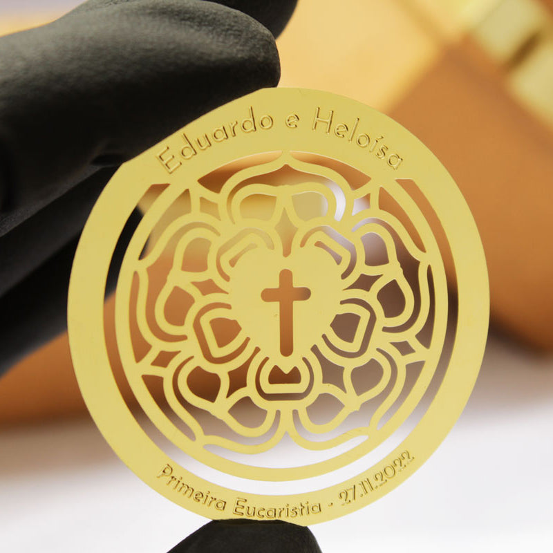 Marca Páginas Personalizados são uma forma de mostrar o tamanho da importância que têm todos aqueles que participam do seu crescimento! Crie com a gente.