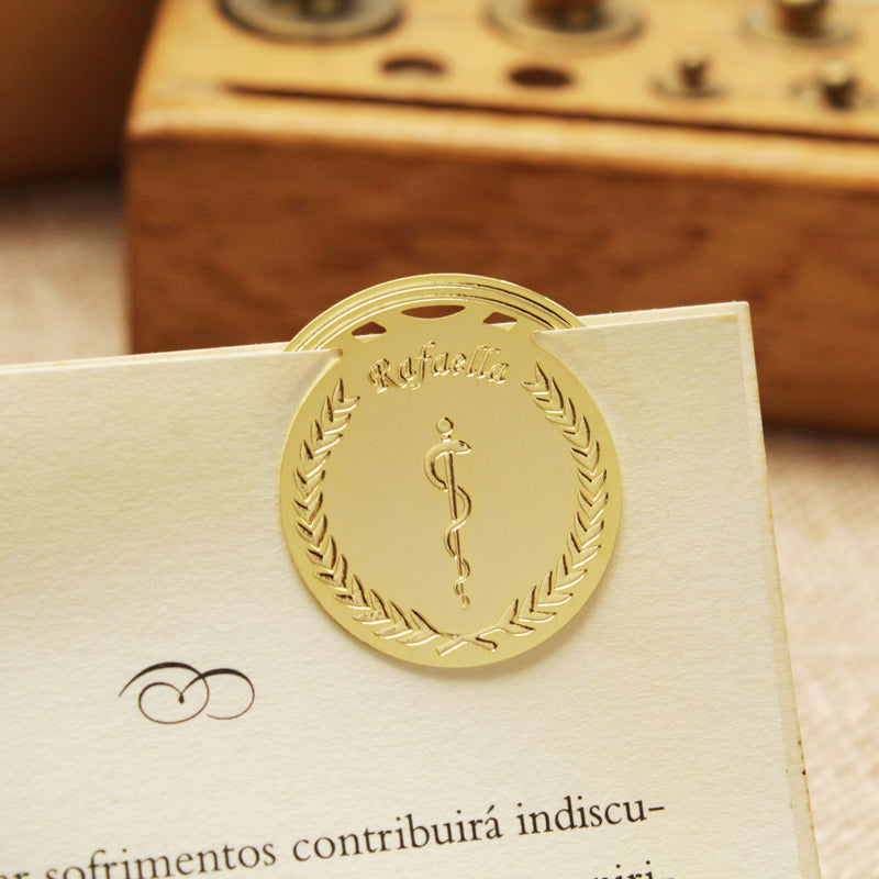 lembrança formatura medicina personalizada dourada