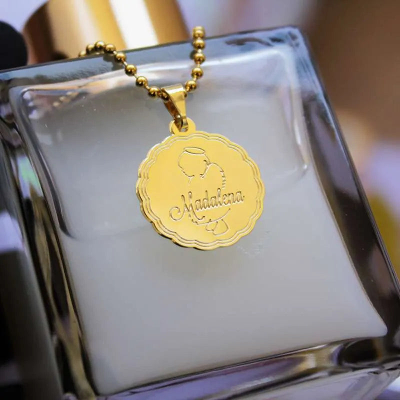 lembrança medalhinha de metal de anjo personalizada com nome
