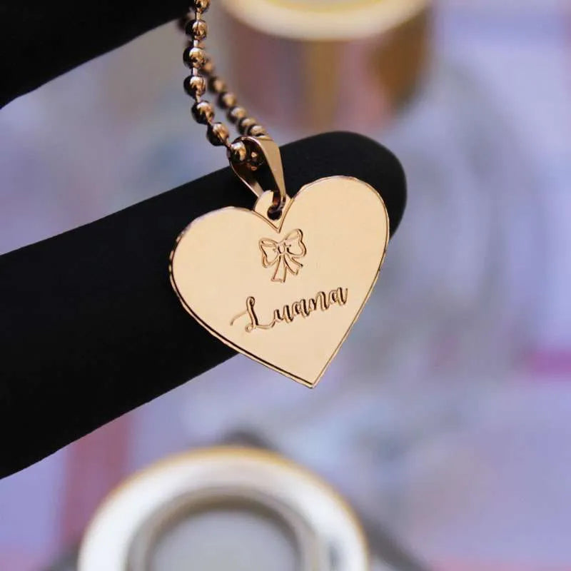 lembrancinha de aniversário de menina pingente personalizado