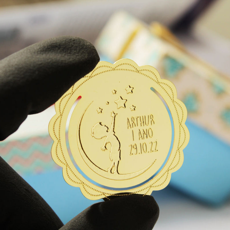 Menino e Estrelas - Marcador de Páginas para Lembrancinha Personalizada