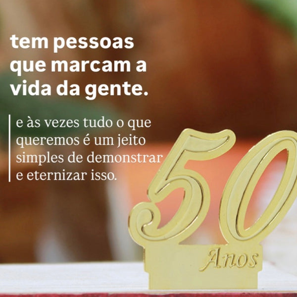 Topo de bolo dourado de 50 anos