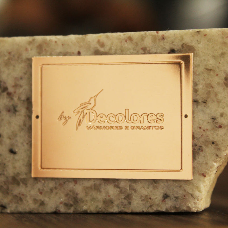 Placa de metal personalizada com sua logomarca (4x3cm)