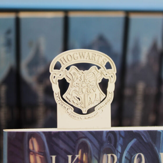 marcador de paginas emblema de Hogwarts prateado 5